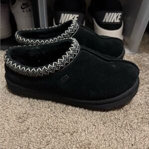 UGG Tasman Slippers